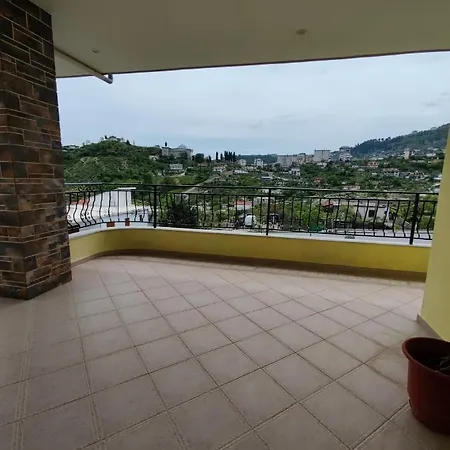 Cheerful 2 Bedroom With Free Parking. Apartamento *