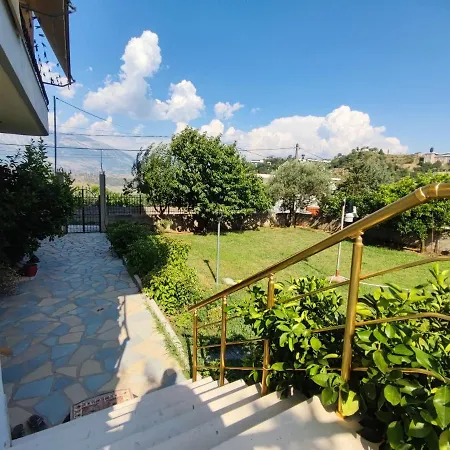 Cheerful 2 Bedroom With Free Parking. * Gjirokastër