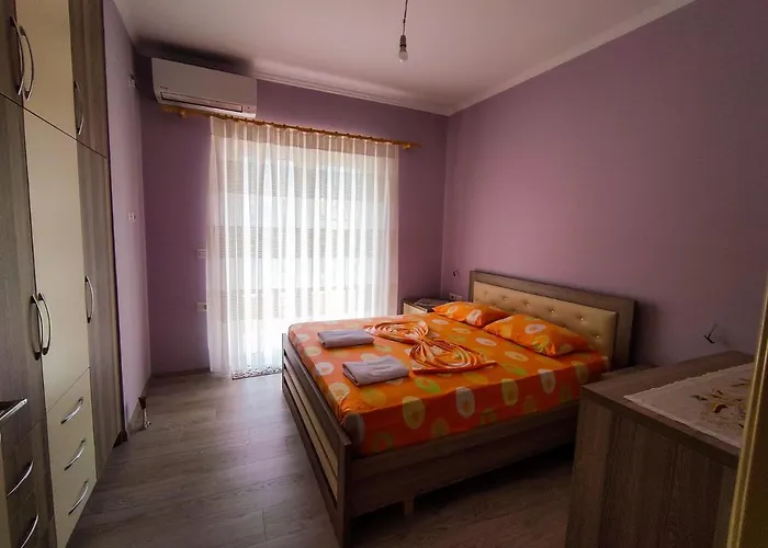 Cheerful 2 Bedroom With Free Parking. Apartmán *